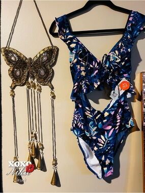 Ruffled One-Piece Swimsuit in Navy Floral - Medium